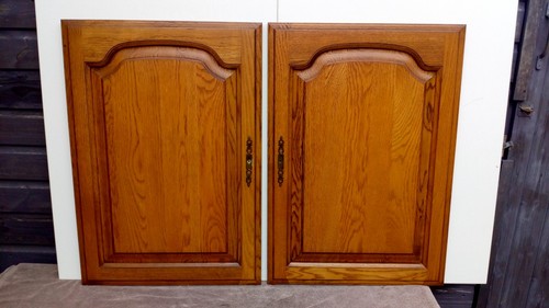 Pair solid medium oak kitchen - pair,